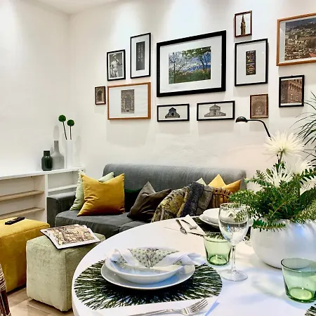 Nr8 - Santa Croce 公寓